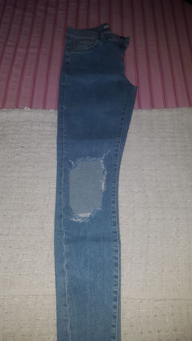 Vaqueros del bershka