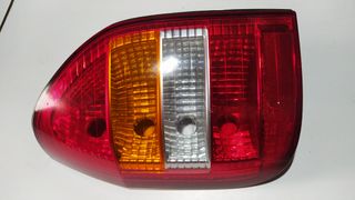 Pilotos traseros Opel Zafira A