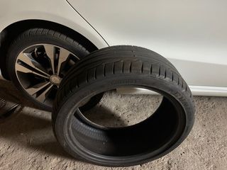 Neumático dunlop 225 40 r18