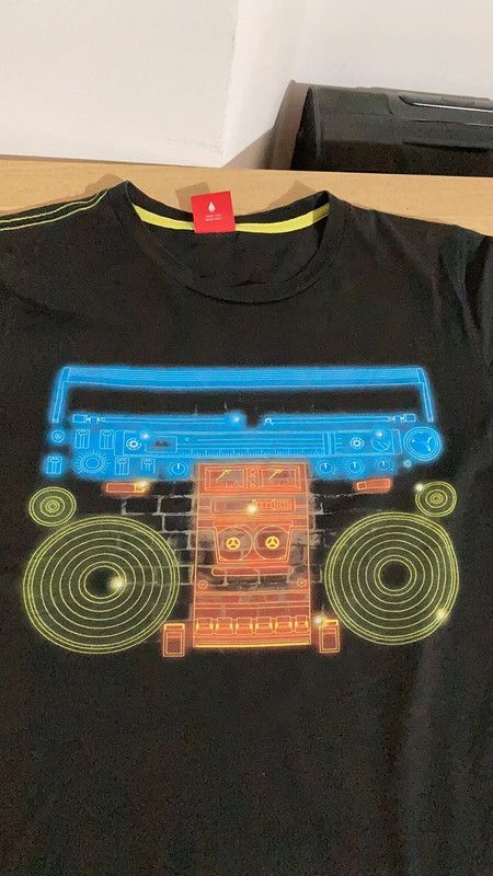 T-shirt uomo puma nero stampa musica rock techno