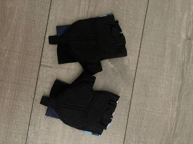 Equipación Ciclismo + Guantes