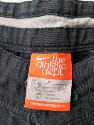 Pantalón pirata talla M de Nike