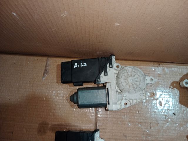 motor elevalunas Volkswagen Golf 4