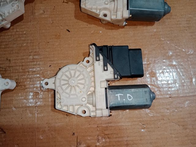 motor elevalunas Volkswagen Golf 4