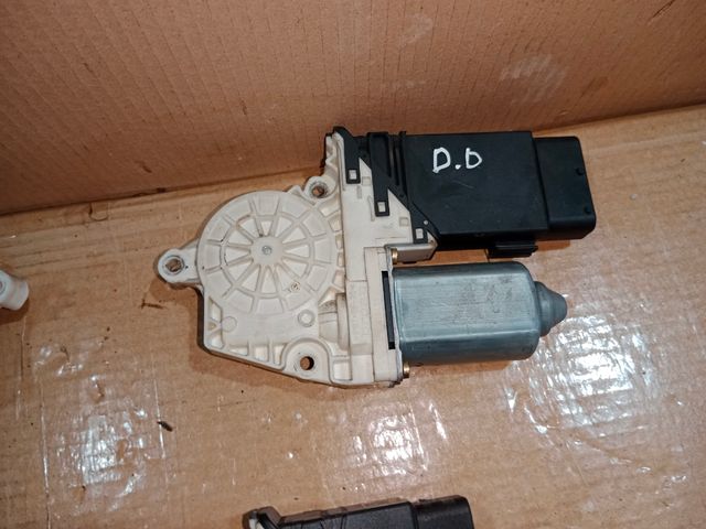 motor elevalunas Volkswagen Golf 4