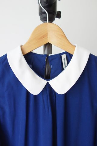 Blusa azul con cuello blanco lolita o babydoll