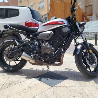 Xsr700