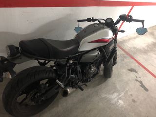 Xsr700
