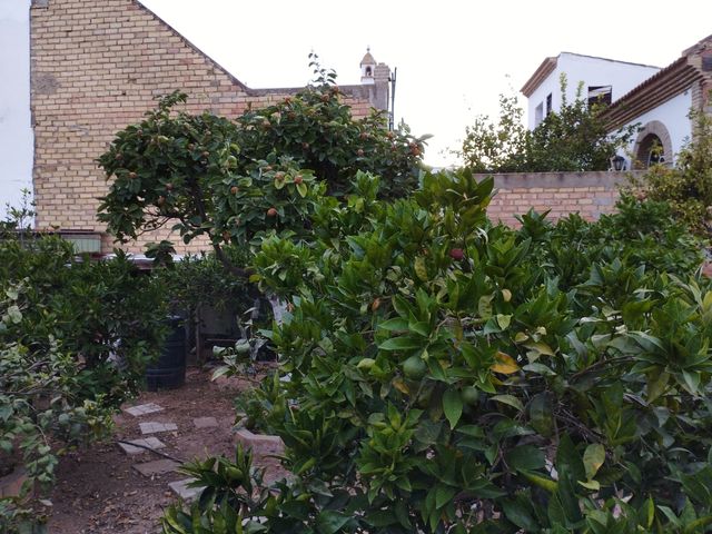 Terreno urbanizado dado para dos calles