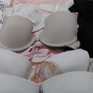 Lote sujetadores T.85