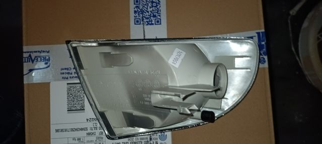 AUDI A4 año 95 (INTERMITENTE DEL. IZDO) 