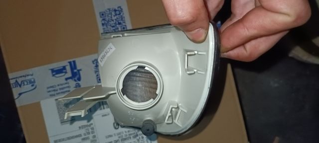 AUDI A4 año 95 (INTERMITENTE DEL. IZDO) 