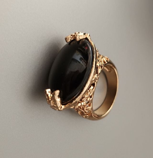 Anillo bisutería mariposas y piedra negra