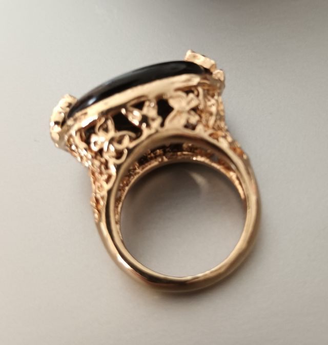 Anillo bisutería mariposas y piedra negra