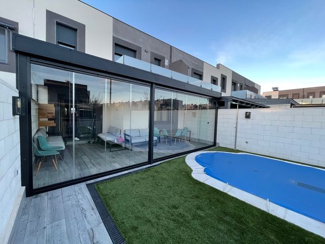 Cortina de Cristales desde 250€ m2