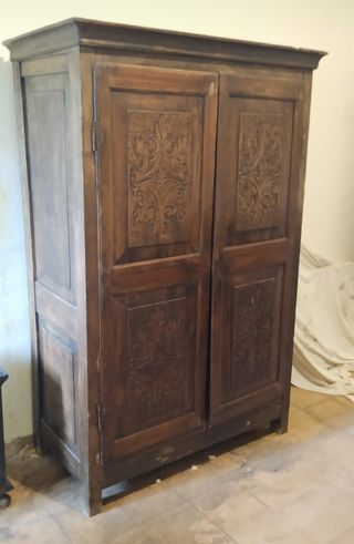 Lotto di mobili rustici