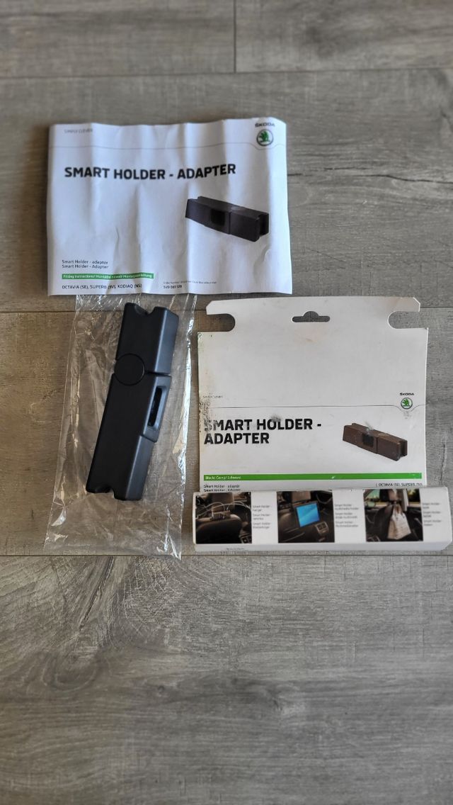 SKODA SMART HOLDER