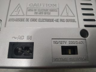 RADIO CASSETTE SANYO