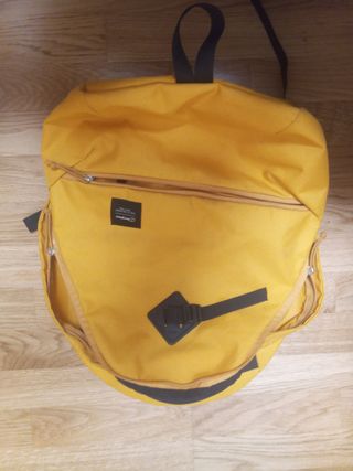 Mochila Berghaus Amarilla