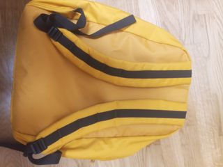 Mochila Berghaus Amarilla