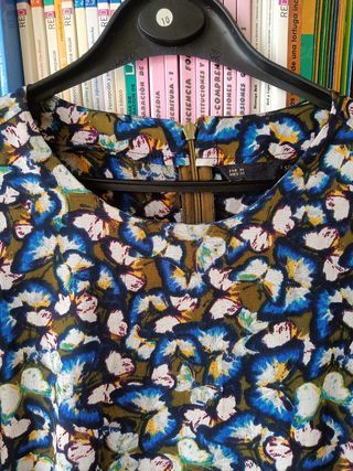 Vestido corto estampado 