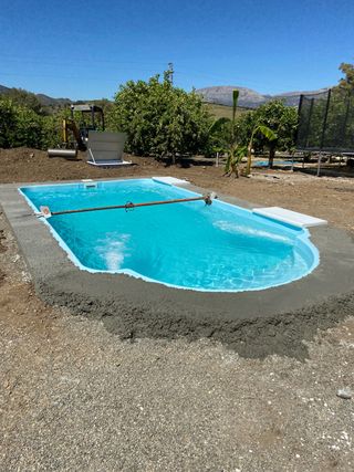 Venta y montaje de piscina de fibra