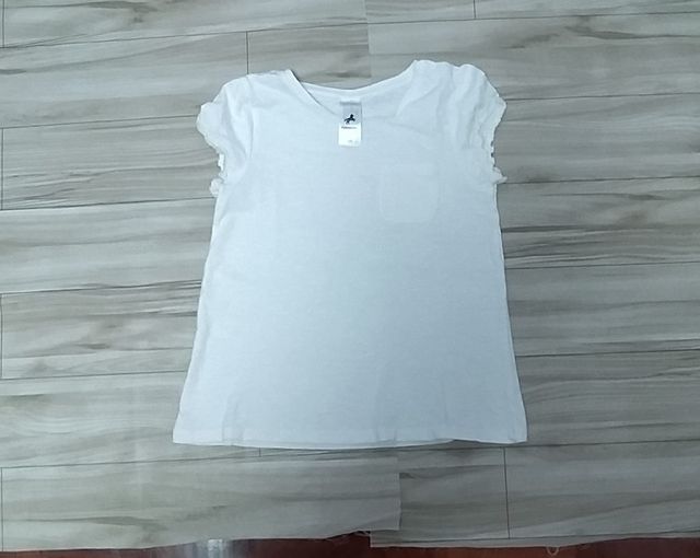 Camisetas blancas niña. Talla 7-8 años.