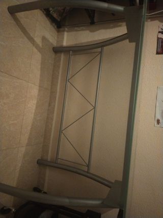 Escritorio vidrio ideal para pc o estudio