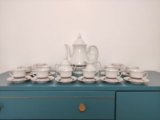 JUEGO DE CAFÉ DE PORCELANA – 12 SERVICIOS