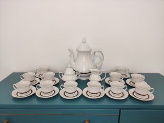 JUEGO DE CAFÉ DE PORCELANA – 12 SERVICIOS