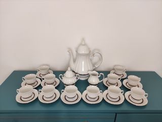 JUEGO DE CAFÉ DE PORCELANA – 12 SERVICIOS