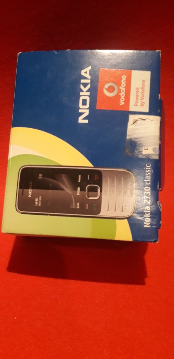 Nokia em caja.