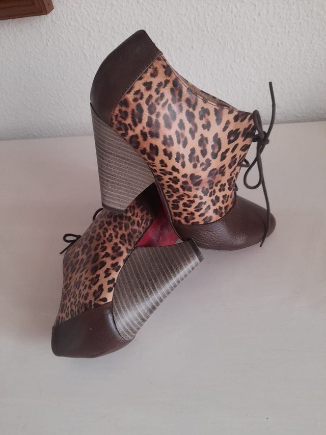 Abotinados animal print