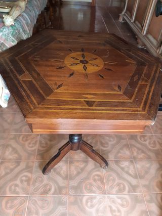 Tavolo esagonale 
