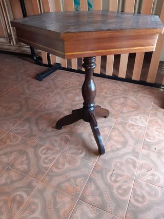Tavolo esagonale 