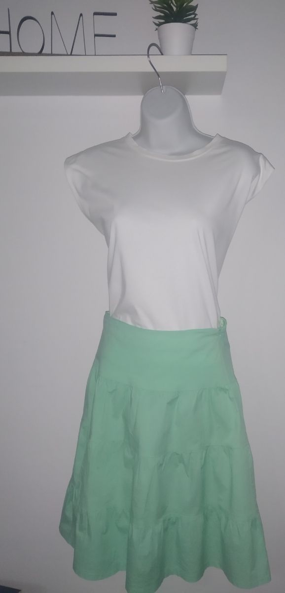 Falda de bambula. De Blanco.