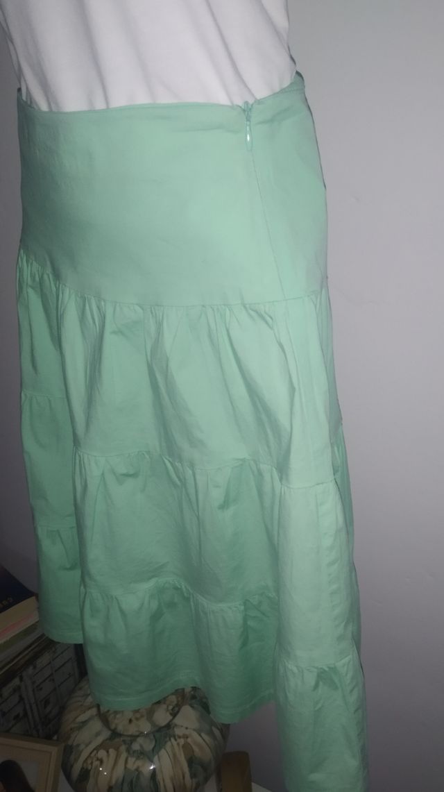 Falda de bambula. De Blanco.