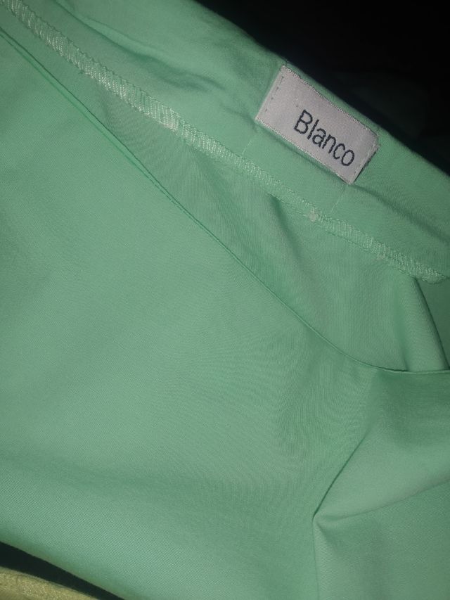 Falda de bambula. De Blanco.