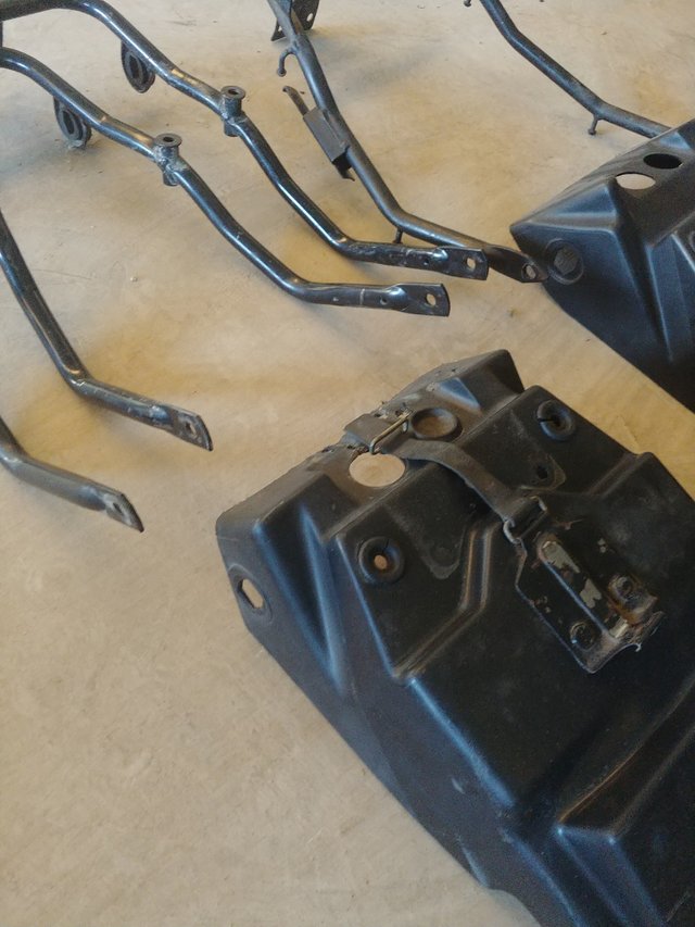 SUBCHASIS GSXR 85 90.