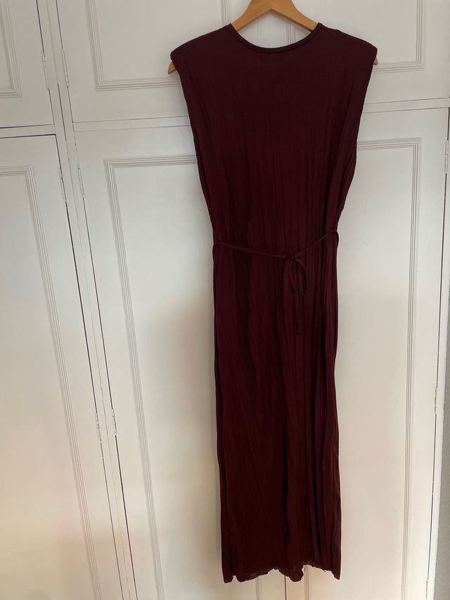 Vestido largo en tono marrón/ berenjena