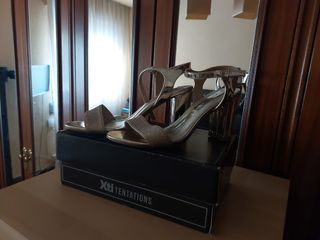 zapato dorado