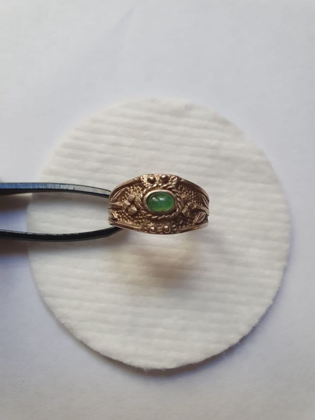 Anillo de plata muy antiguo con esmeralda P.unica