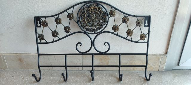 perchero hierro forjado antiguo