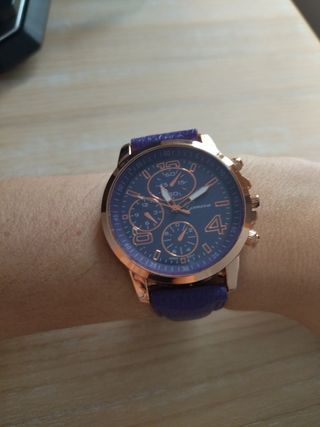 Reloj oro rosado y morado 💜 de bisutería