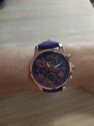 Reloj oro rosado y morado 💜 de bisutería