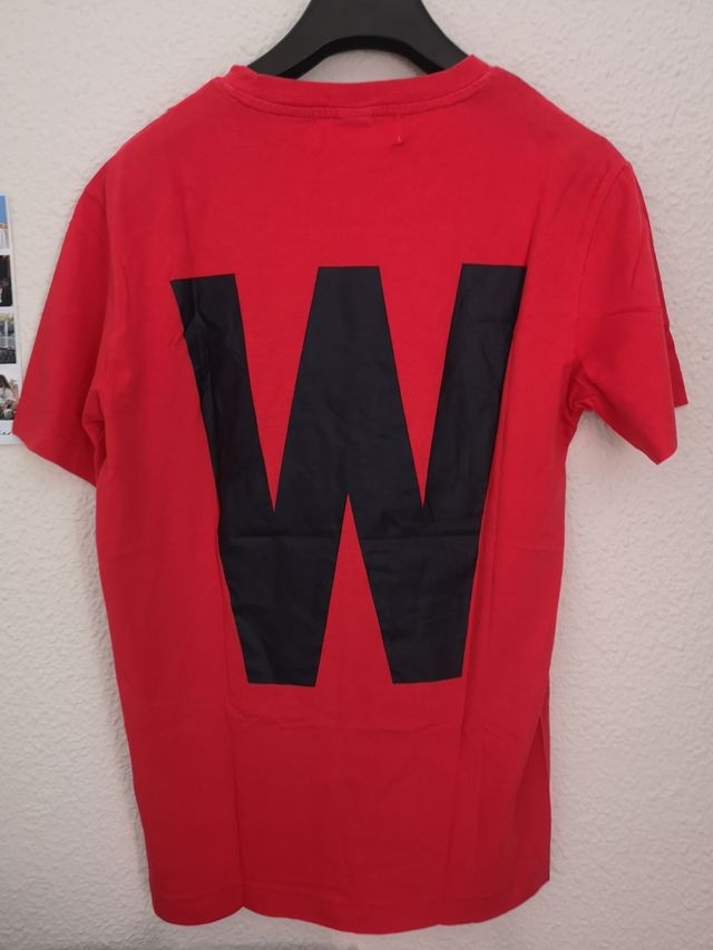 camiseta de verano roja de hombre