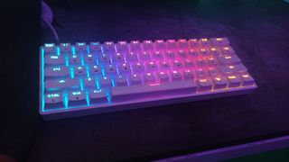 Teclado mecánico epomaker blanco