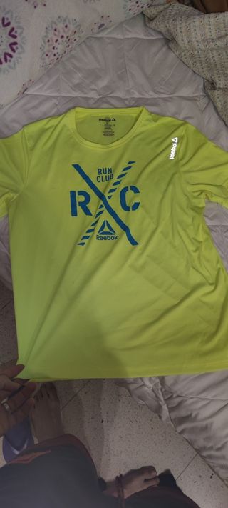 Camiseta Reebok con pocos usos