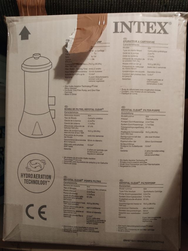 piscina y depuradora de filtro