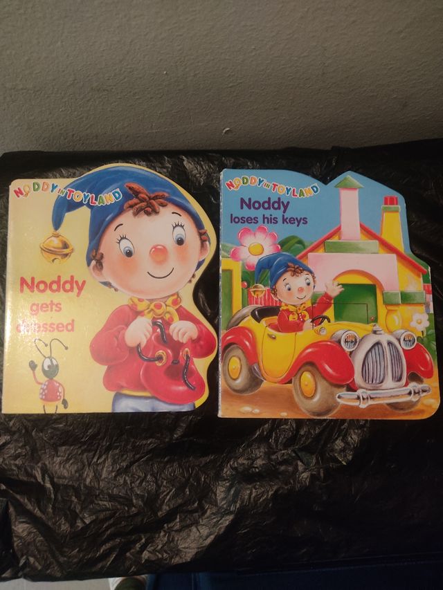 2 libros de Noddy en inglés 